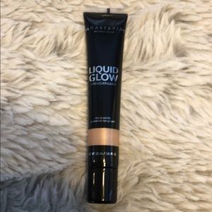Anastasia Beverly Hills - Liquid Glow Highlighter